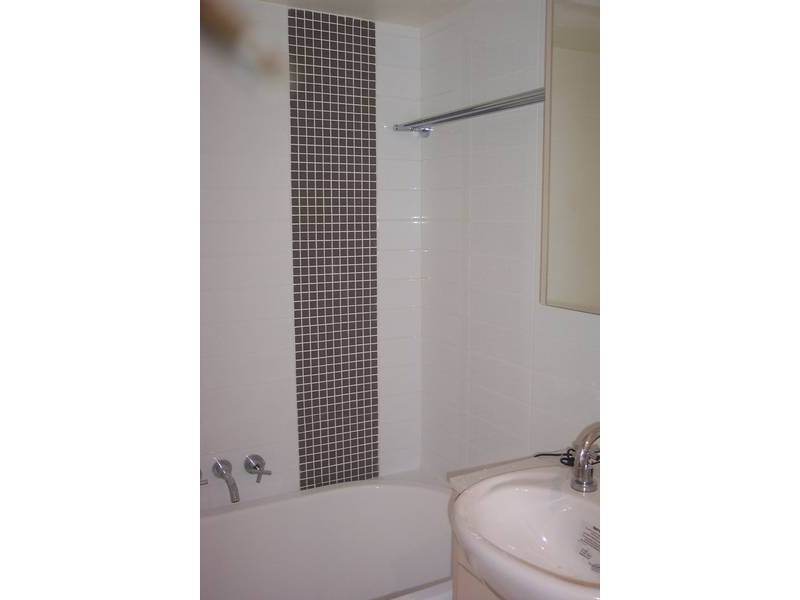 2/8 Bellevue Street, Newcastle NSW 2300