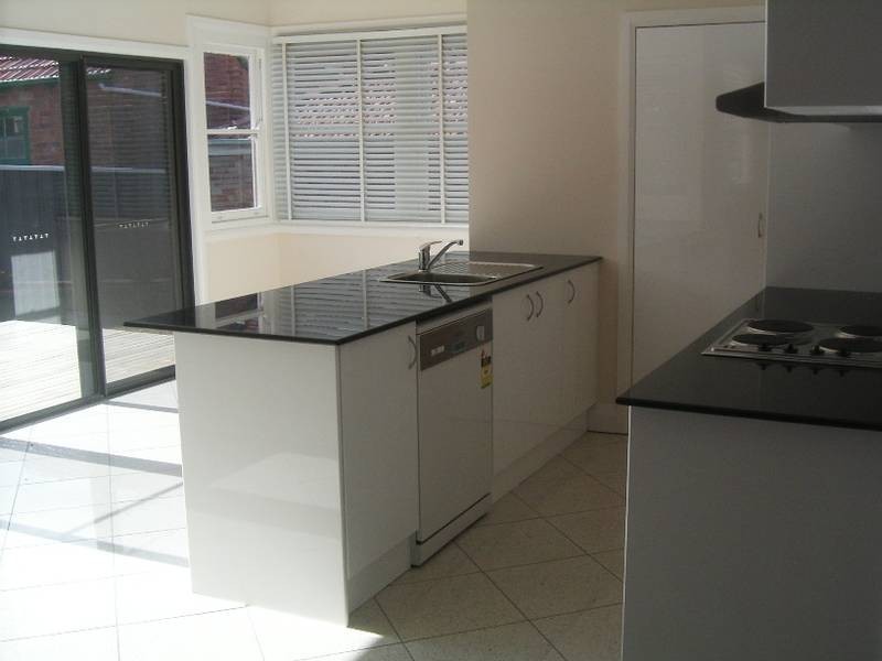 68 Crescent Road, Waratah NSW 2298