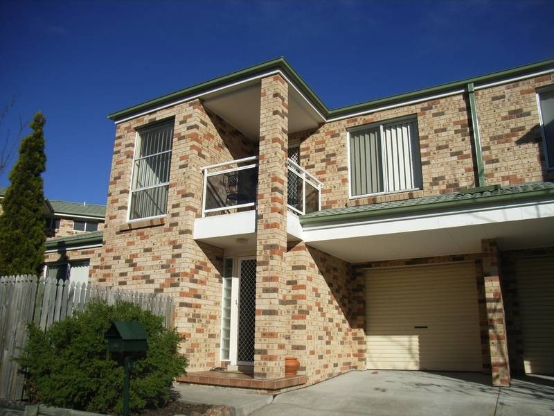 4/2 Teralba Road, Broadmeadow NSW 2292