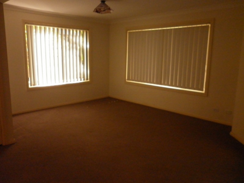 4/2 Teralba Road, Broadmeadow NSW 2292