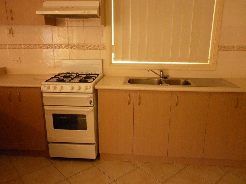 4/2 Teralba Road, Broadmeadow NSW 2292