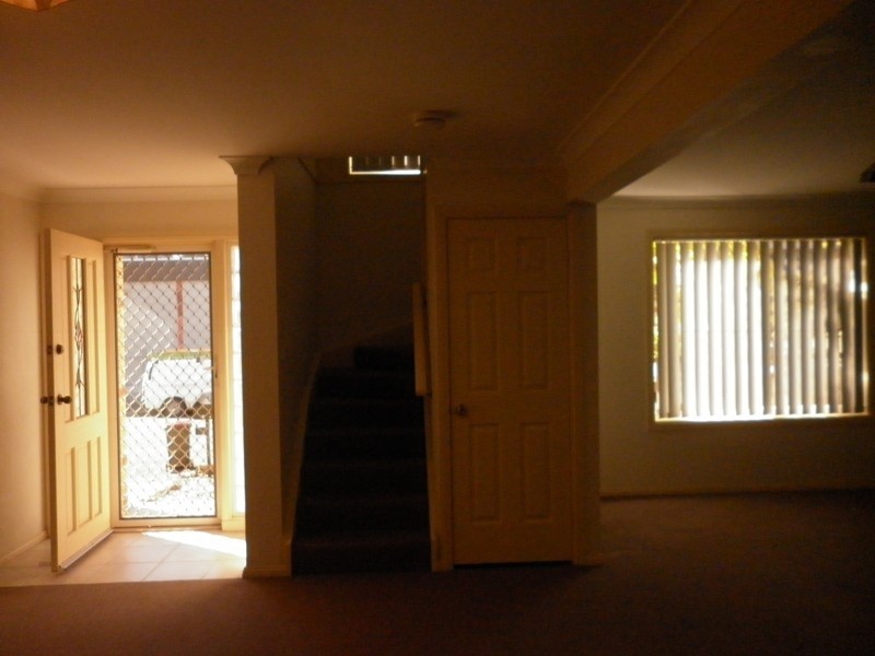 4/2 Teralba Road, Broadmeadow NSW 2292