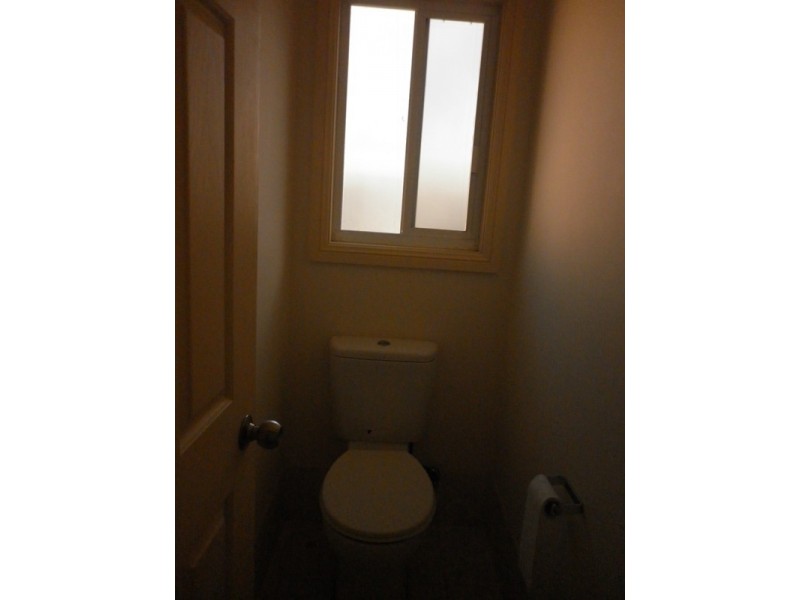 4/2 Teralba Road, Broadmeadow NSW 2292