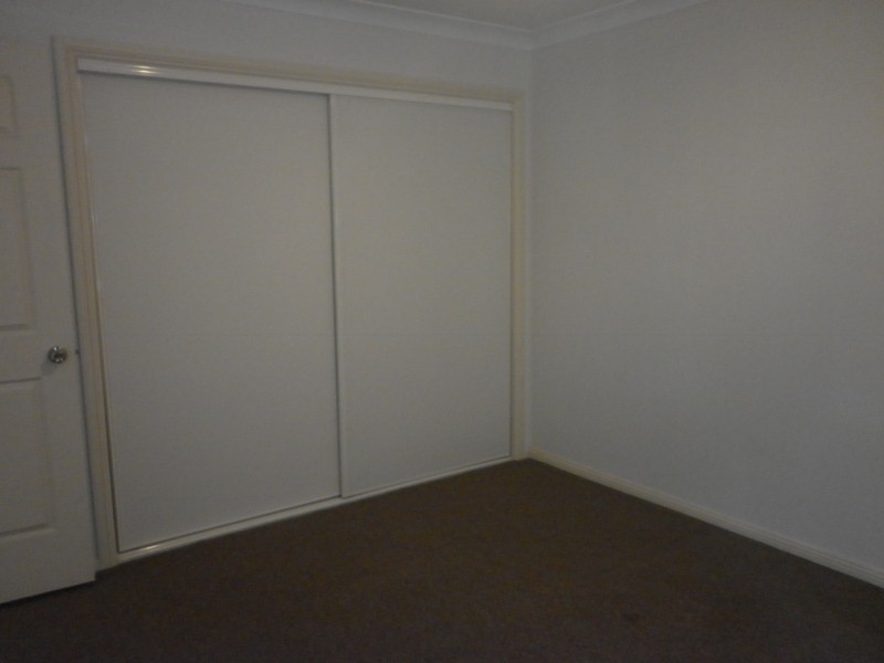 4/2 Teralba Road, Broadmeadow NSW 2292