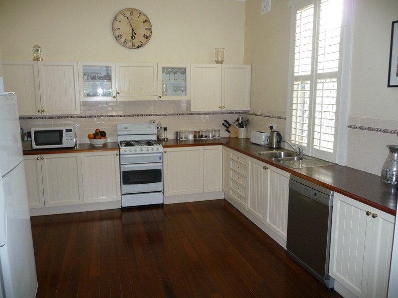 17 Pulver Street, Hamilton South NSW 2303