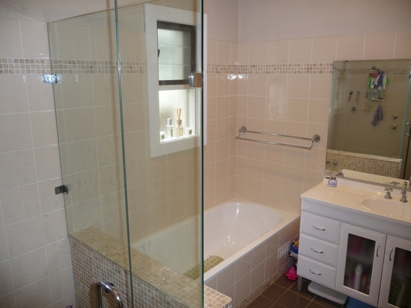 17 Pulver Street, Hamilton South NSW 2303