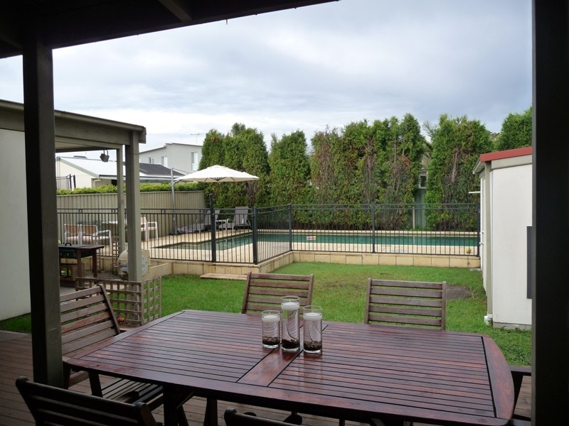 17 Pulver Street, Hamilton South NSW 2303