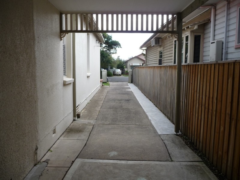 17 Pulver Street, Hamilton South NSW 2303