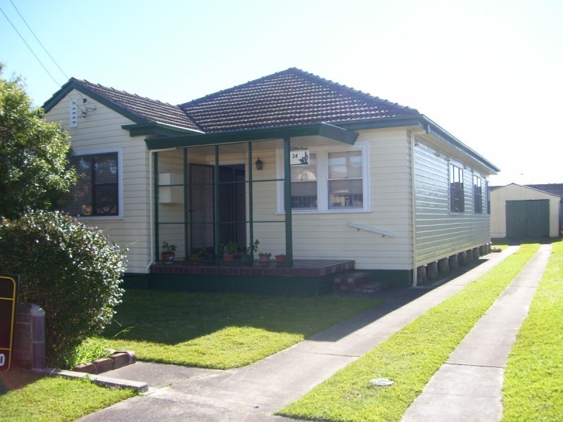 24 Hibberd Street, Hamilton South NSW 2303