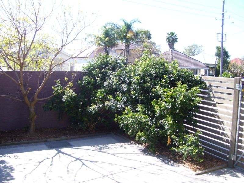 2/128 Broadmeadow Road, Broadmeadow NSW 2292