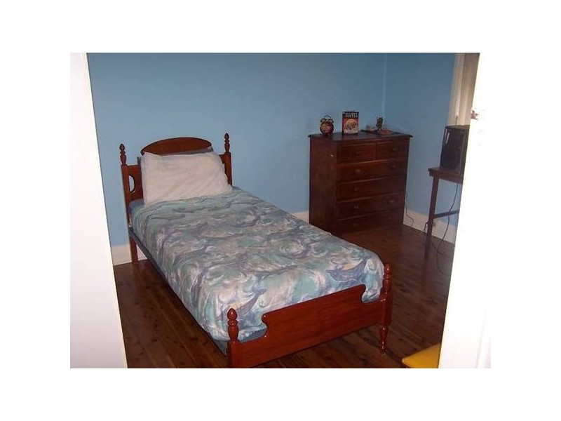 5 Cardigan Street, Stockton NSW 2295