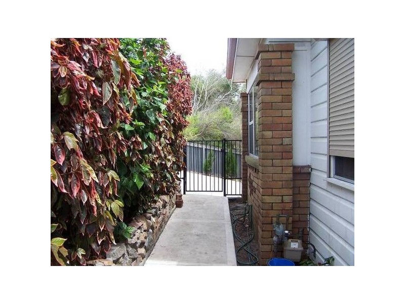 5 Cardigan Street, Stockton NSW 2295