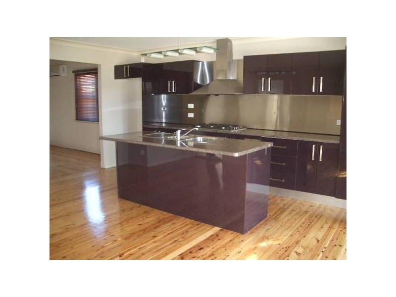 34 Silsoe Street, Mayfield NSW 2304