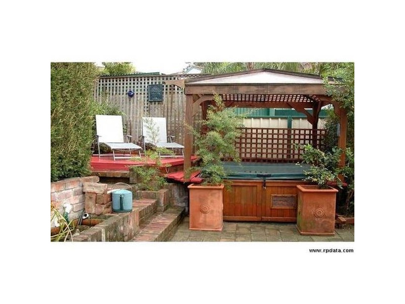 24 Tallawalla Road, Valentine NSW 2280