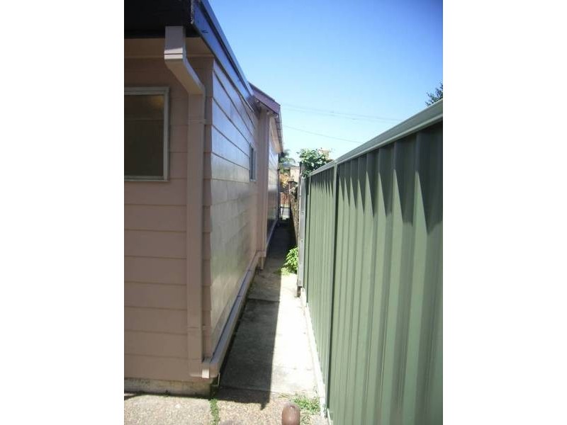 14 Wilson Street, Hamilton NSW 2303