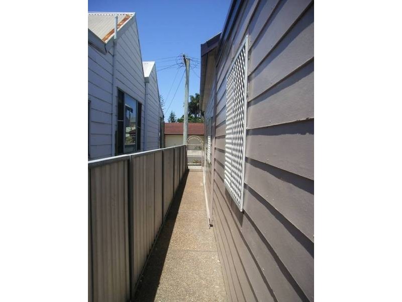 14 Wilson Street, Hamilton NSW 2303