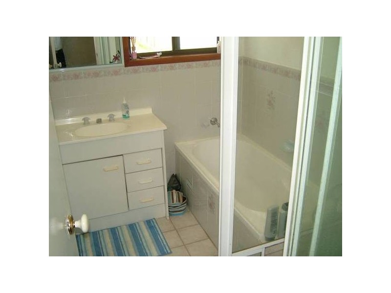 6 Roshan Close, Whitebridge NSW 2290