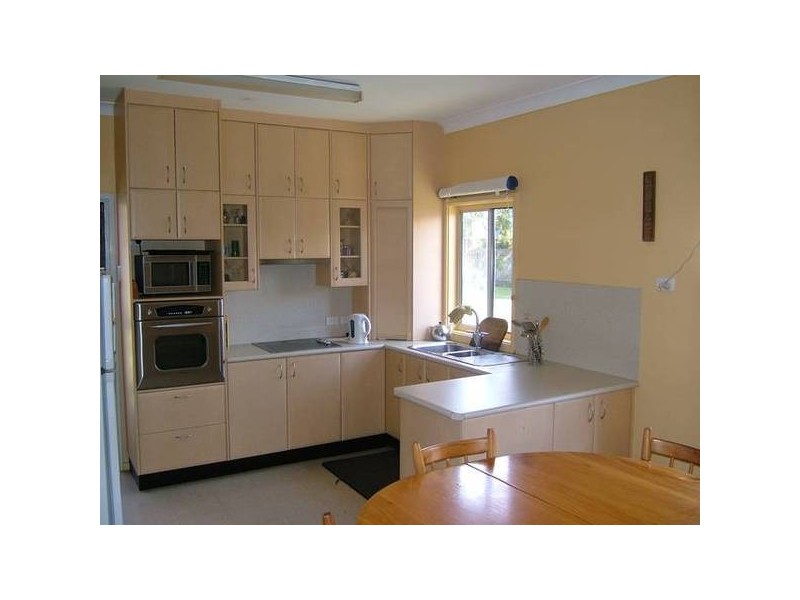 4 Schroder Avenue, Gateshead NSW 2290