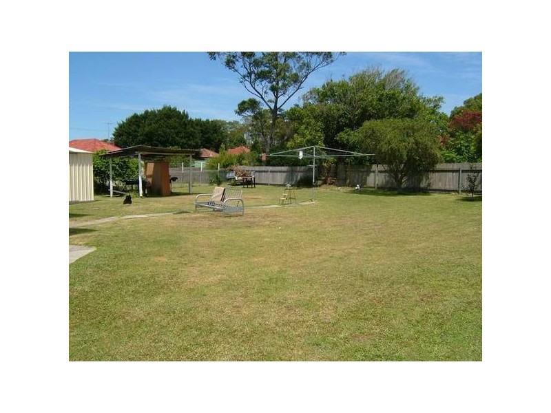 4 Schroder Avenue, Gateshead NSW 2290