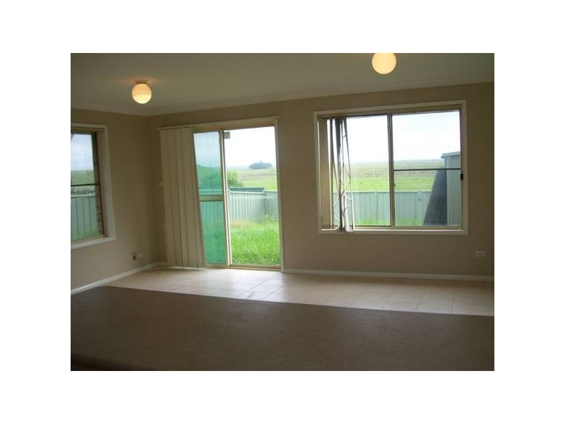 45 Gunderoo Circuit, Maryland NSW 2287