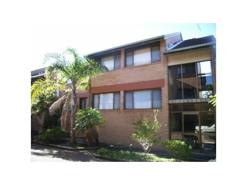 18/28-32 Berner Street, Merewether NSW 2291