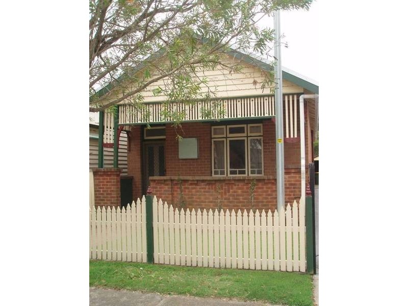 124 Turnbull Street, Hamilton South NSW 2303