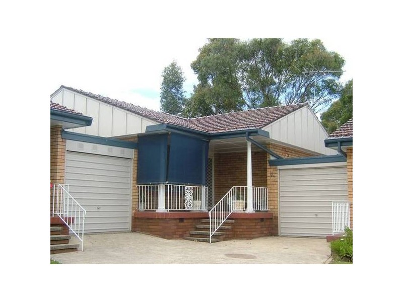 4/4 Harvard Close, Jesmond NSW 2299