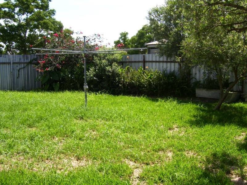 11 Robertson Street, Carrington NSW 2294