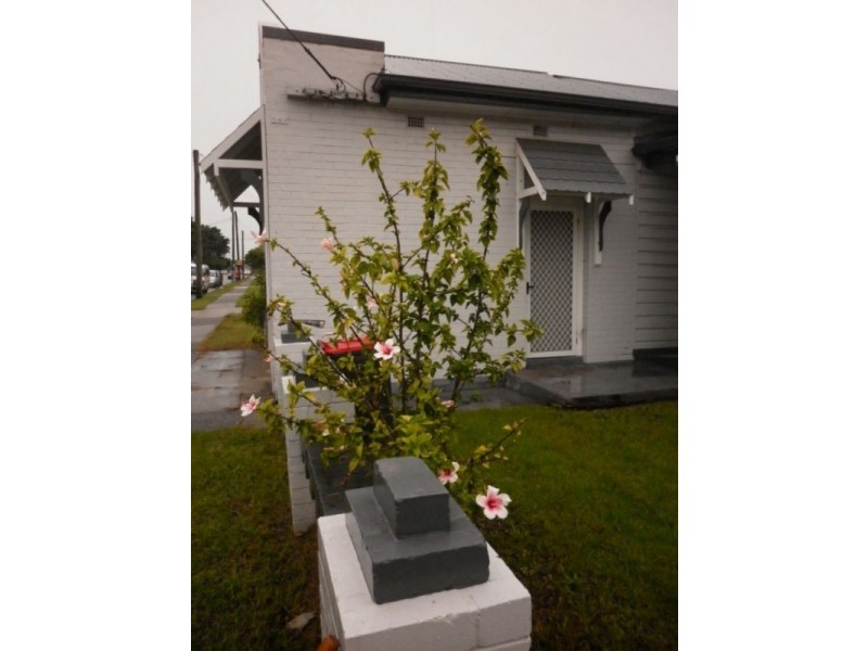 87a (Flat) Clyde Street, Hamilton North NSW 2292