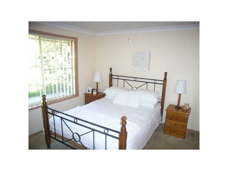 12 Tenille Close, Cameron Park NSW 2285