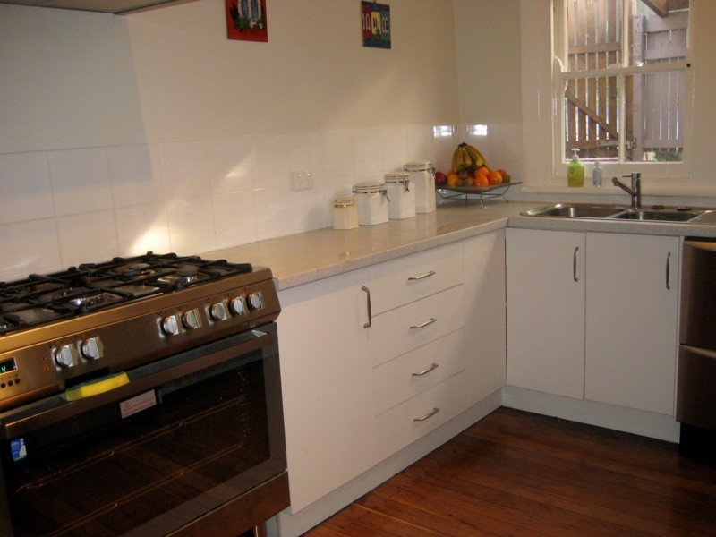 13 Helen Street, Merewether NSW 2291