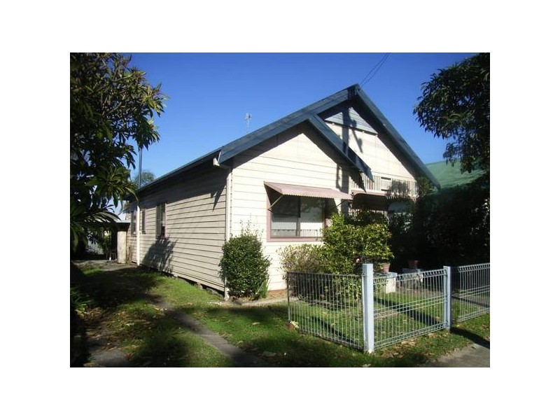 73 Young Street, Georgetown NSW 2298