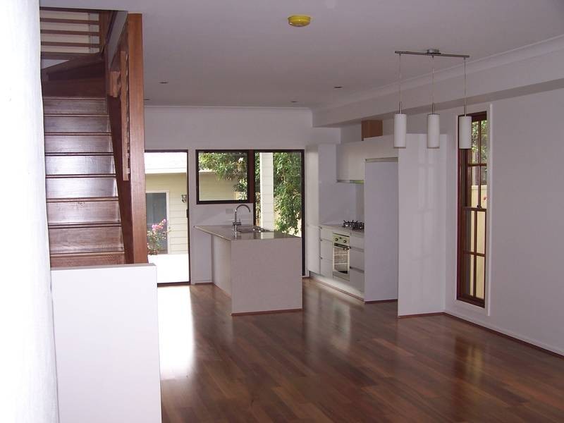 30 Brooks Street, Cooks Hill NSW 2300