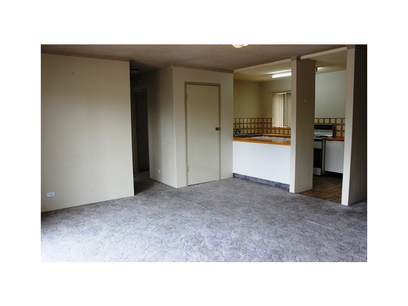 2/10-12 Teramby Road, Hamilton NSW 2303