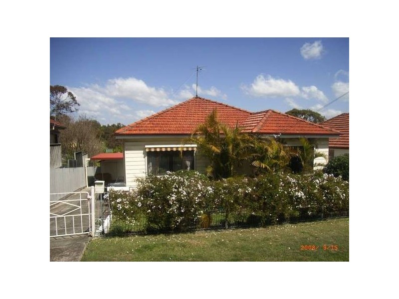 5 Norman Street, Waratah West NSW 2298