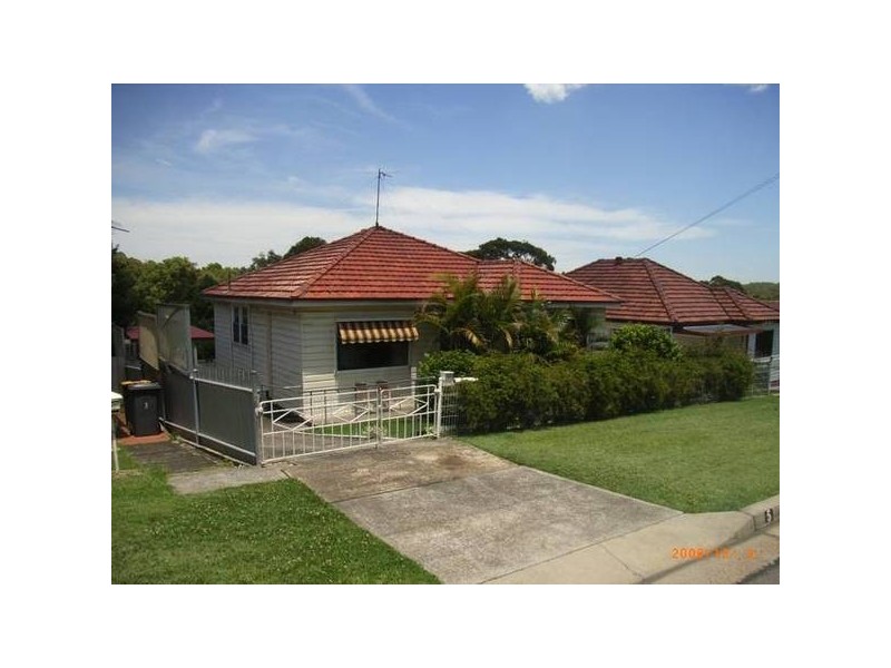 5 Norman Street, Waratah West NSW 2298