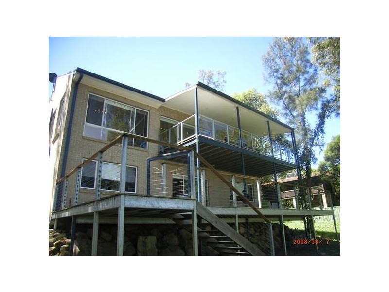 8 Admiralty Avenue, Tanilba Bay NSW 2319