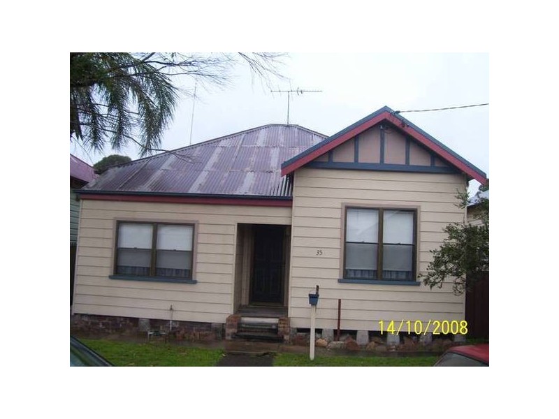 35 GULLIVER STREET, Hamilton NSW 2303