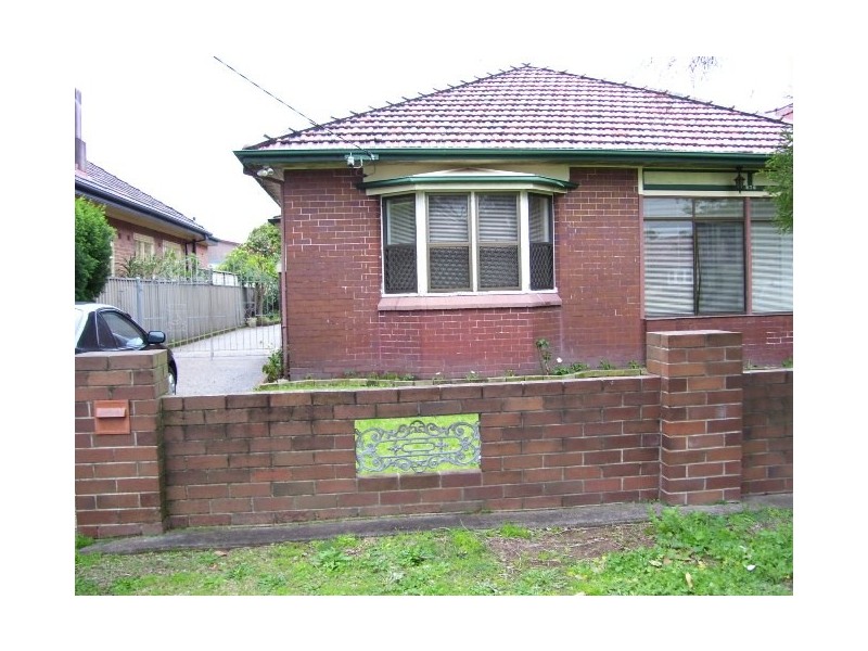 276 PARKWAY AVE, Hamilton South NSW 2303
