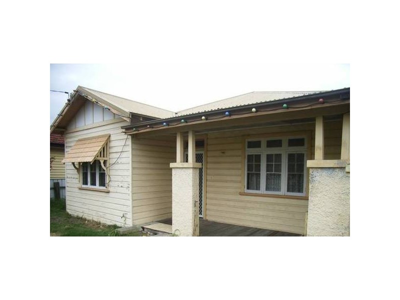 23 Queen, Stockton NSW 2295