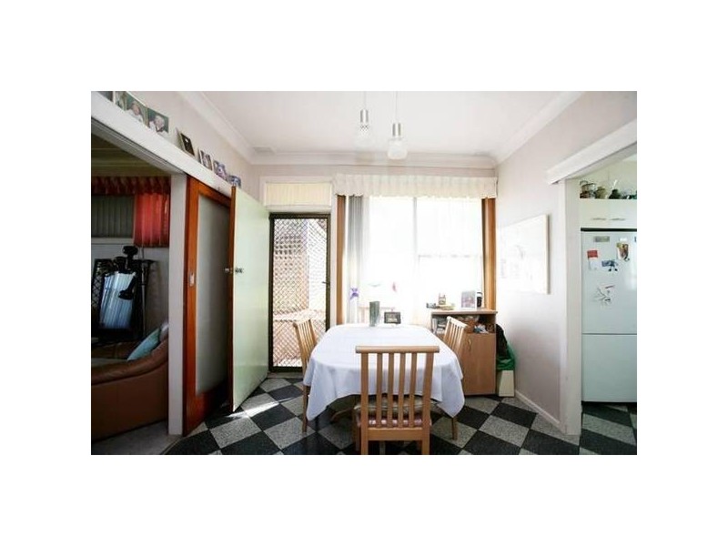 5 lees, Charlestown NSW 2290