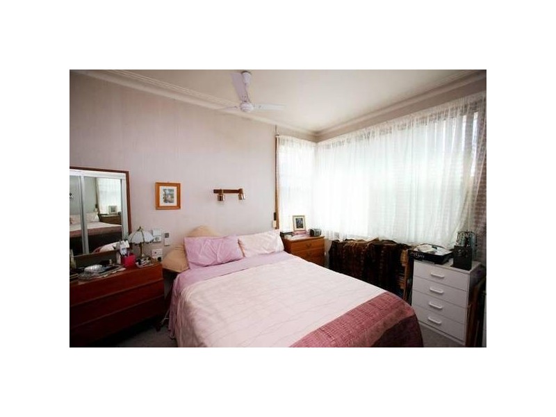 5 lees, Charlestown NSW 2290