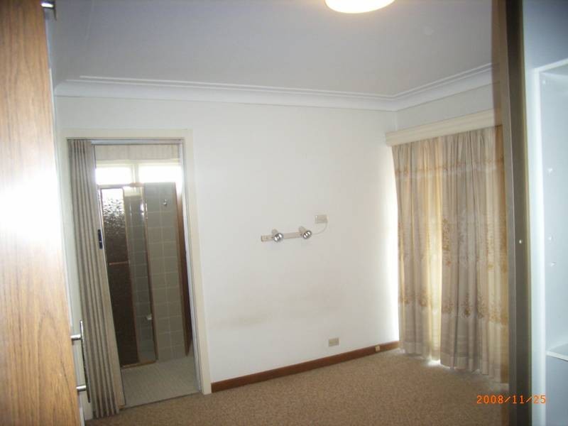 4/13 ROWLANDS, Merewether NSW 2291