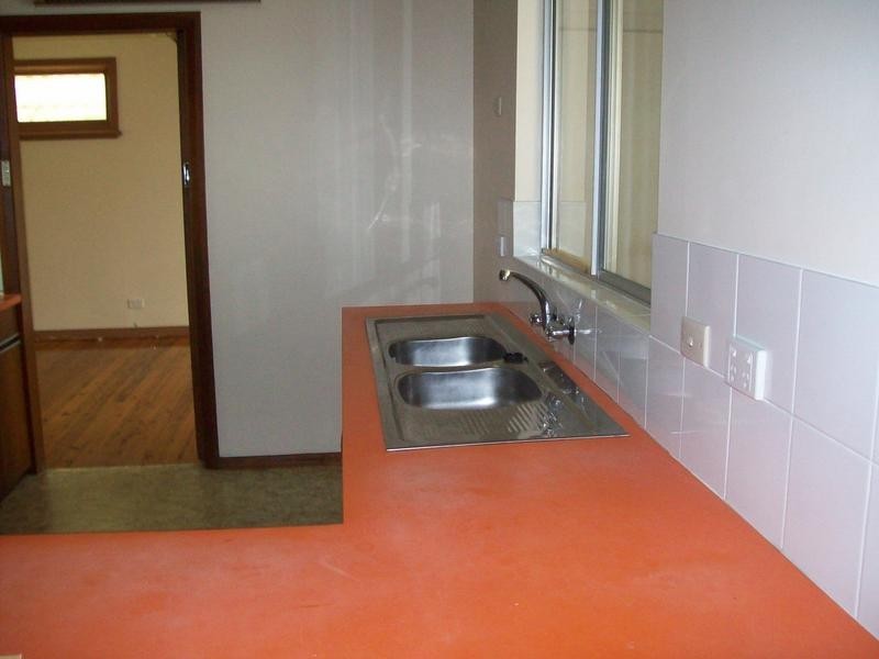 6 YARRUM ST, Adamstown NSW 2289