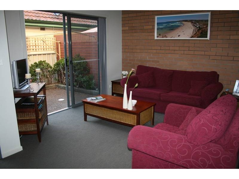 1/80 Turton Road, Waratah NSW 2298