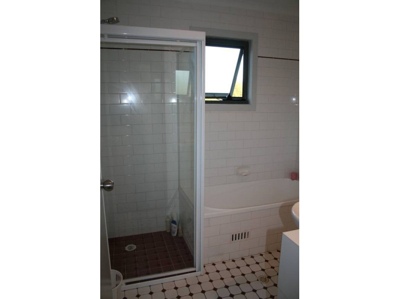 1/80 Turton Road, Waratah NSW 2298