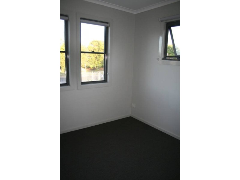 1/80 Turton Road, Waratah NSW 2298