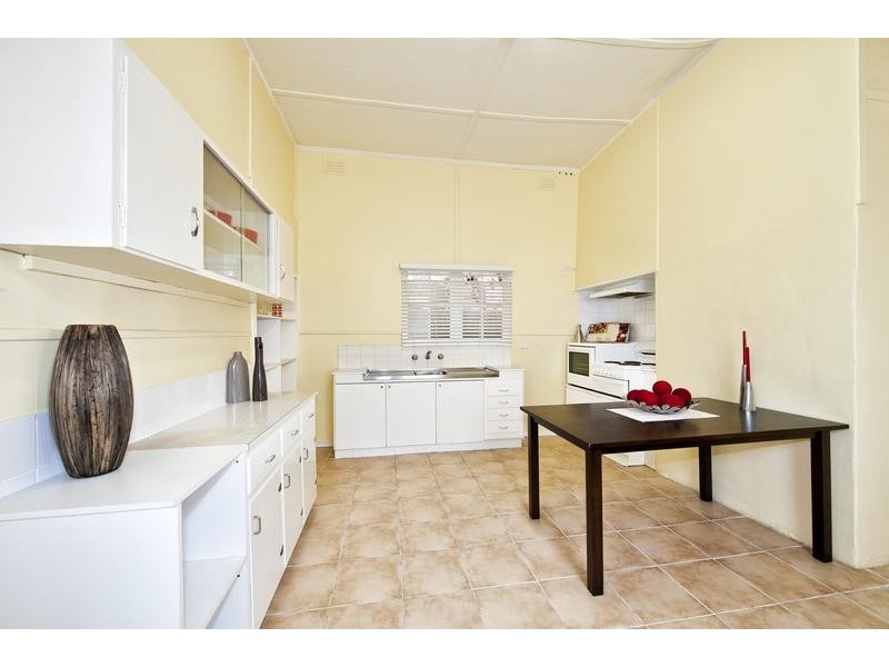 13 Kingsville Street, Kingsville VIC 3012