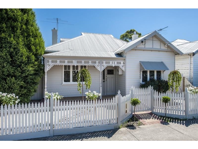 84 Empress Avenue, Kingsville VIC 3012