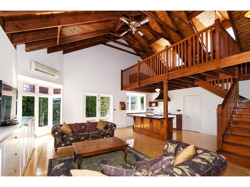 84 Empress Avenue, Kingsville VIC 3012